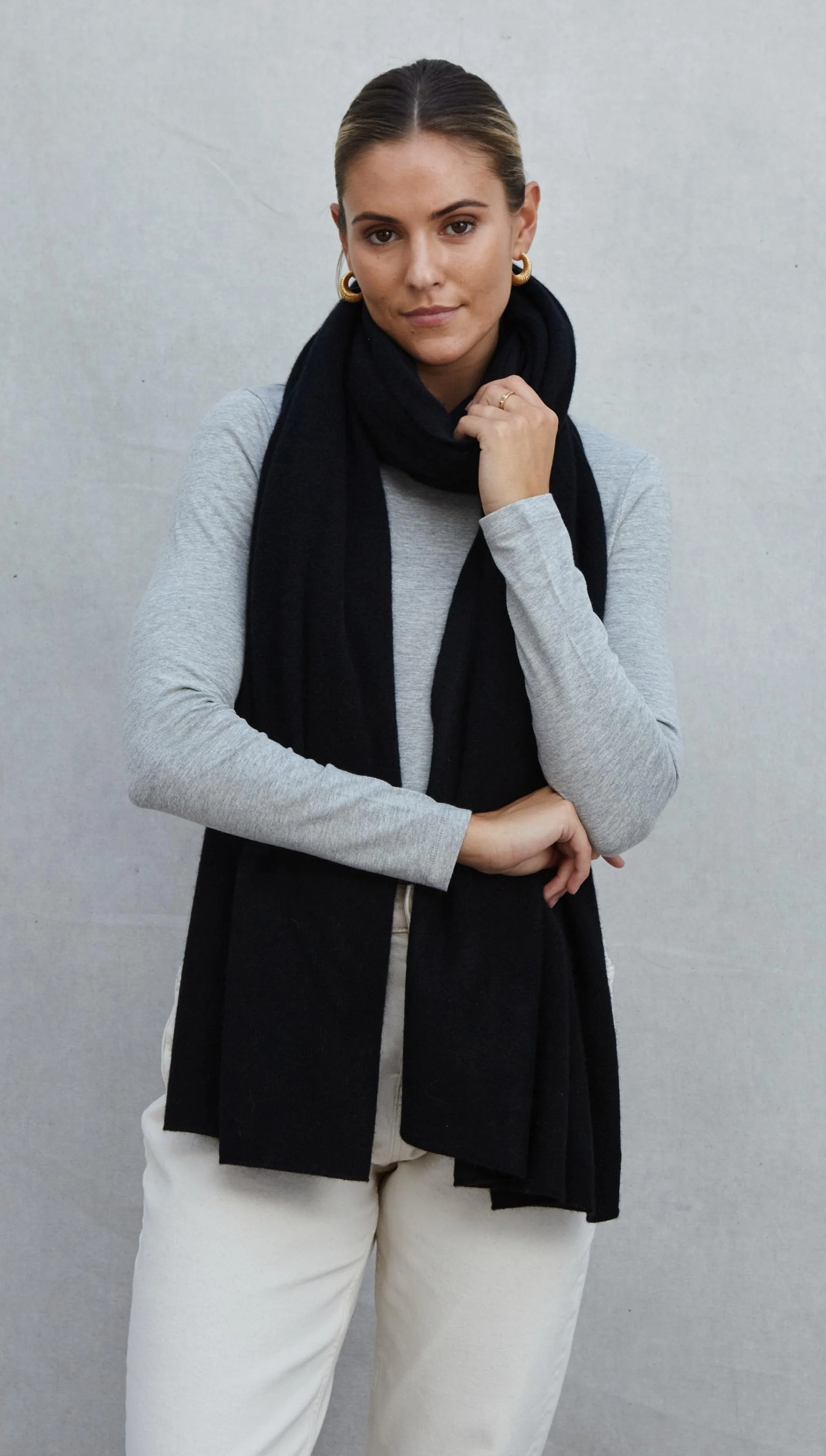 Cashmere Travel Wrap - Black - Image 5