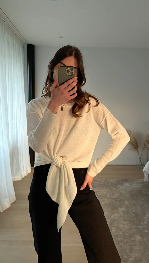 Christa Cashmere Sweater - Ivory - Image 4