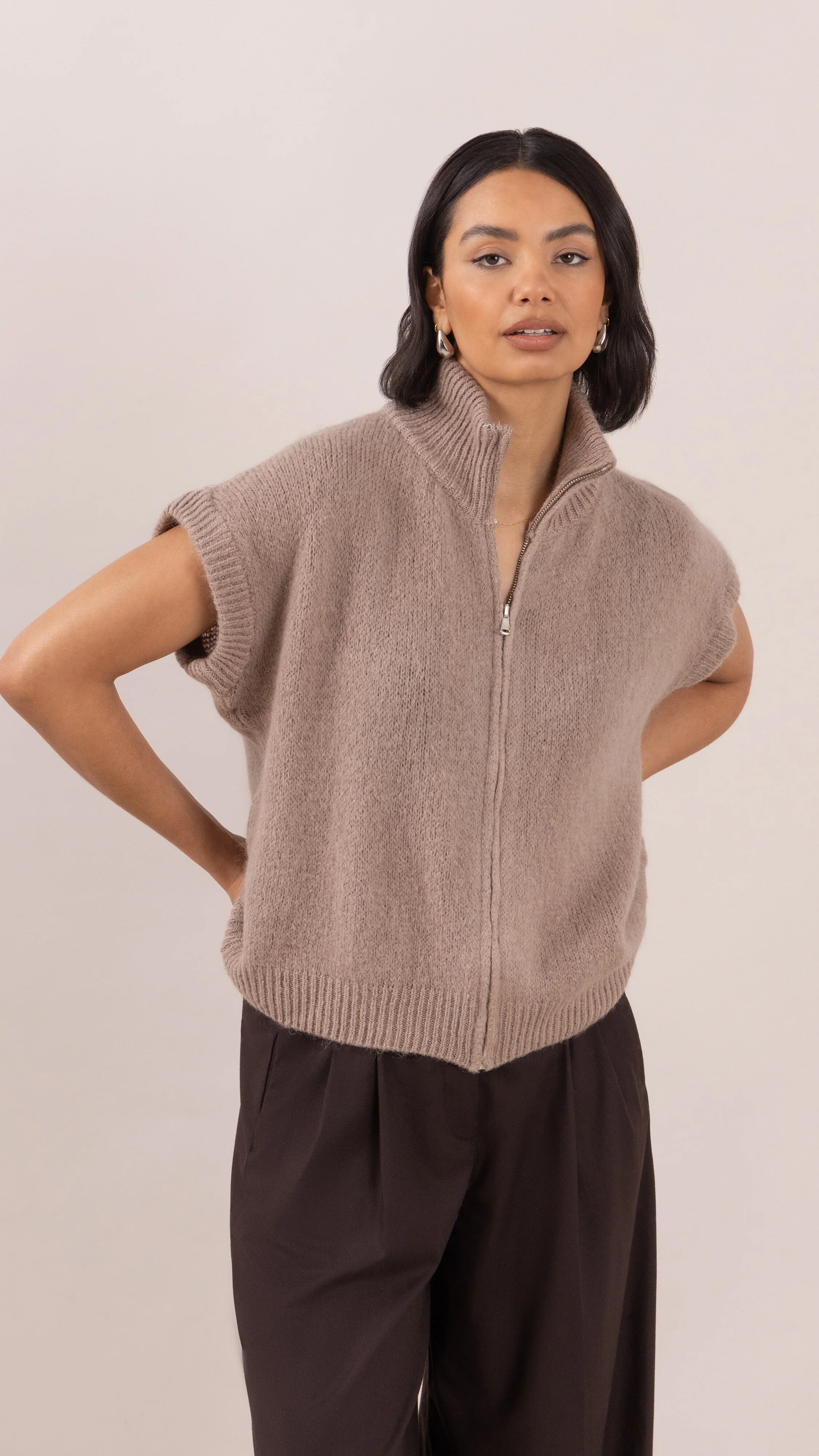 Leigh Sleeveless Zip Cardigan - Mink - Image 2