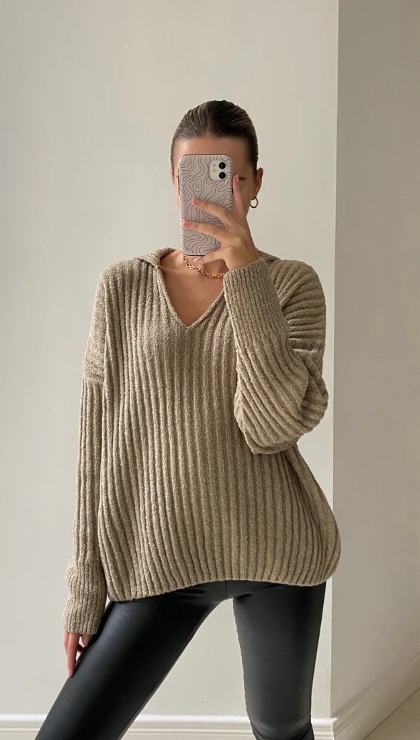 Mila Sweater - Taupe - Image 12
