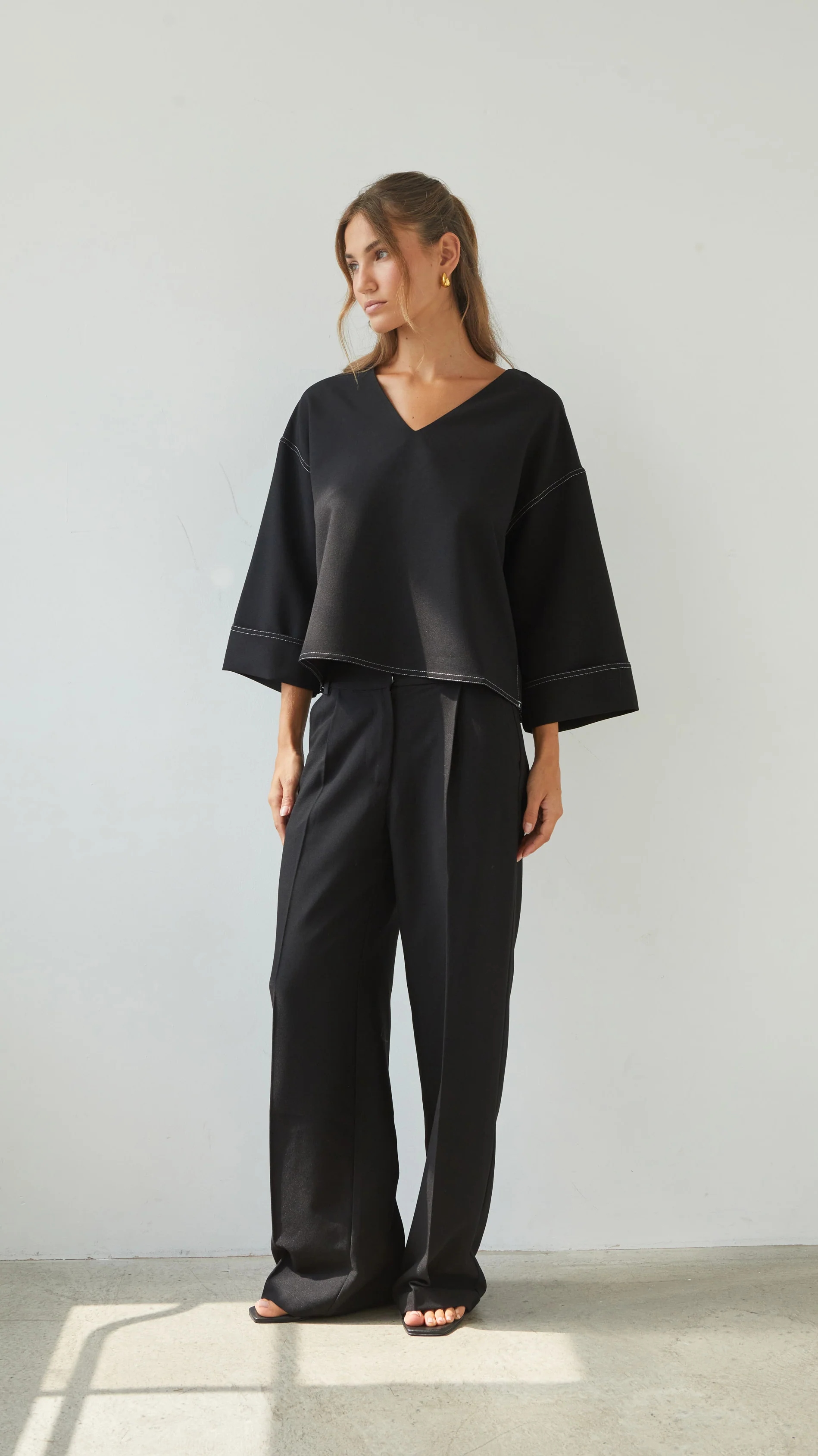 Olina V-Neck Crepe Top - Black - Image 5